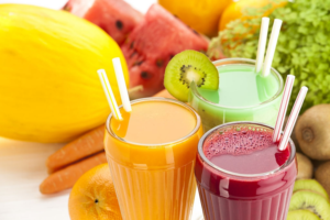 Nước hoa quả có nhiều vitamin và khoáng chất rất tốt cho người tập gym